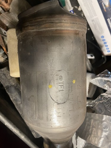 Catalytic converter lexus - catalytic,