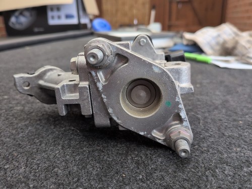 Genuine egr valve 2562037120 - egr,
